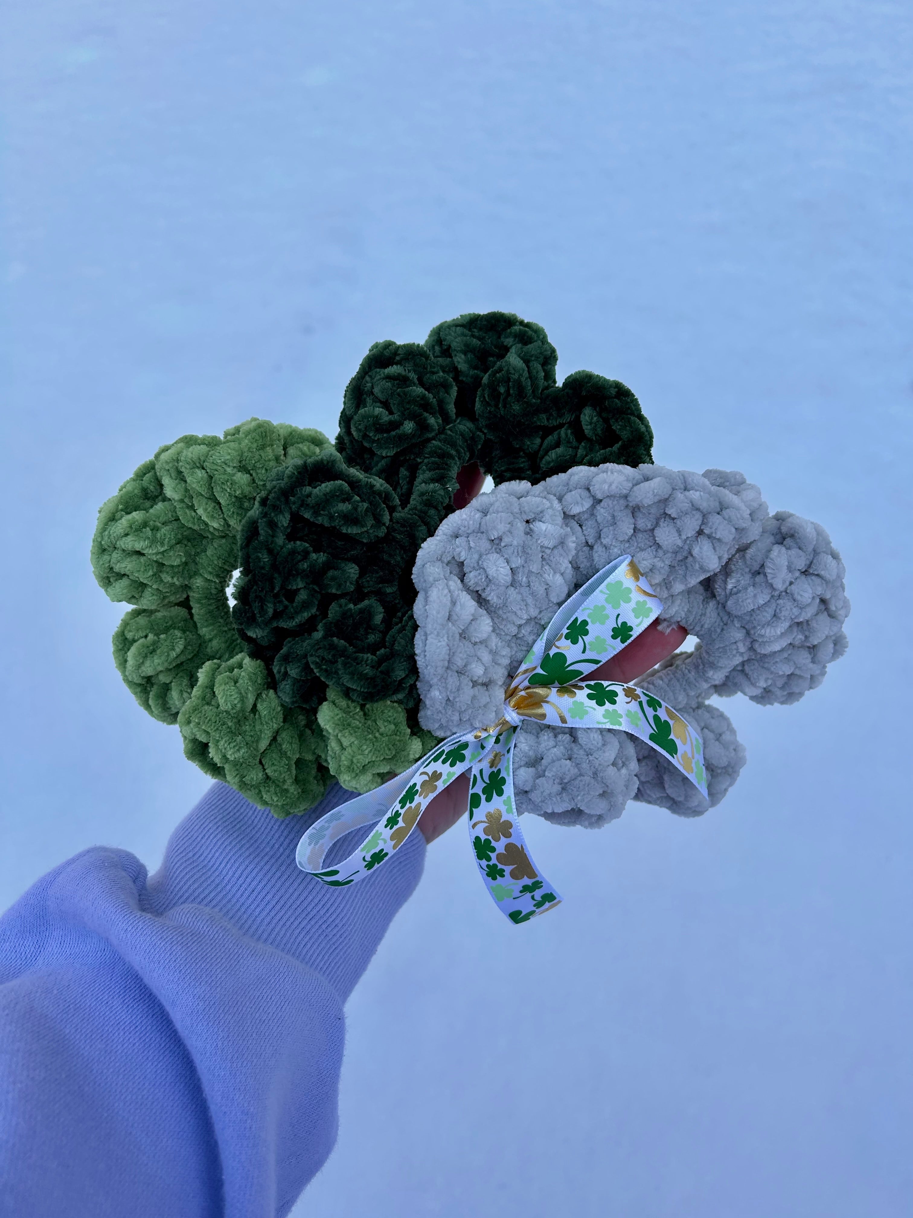 Clover Cloud Velvet Scrunchie Set